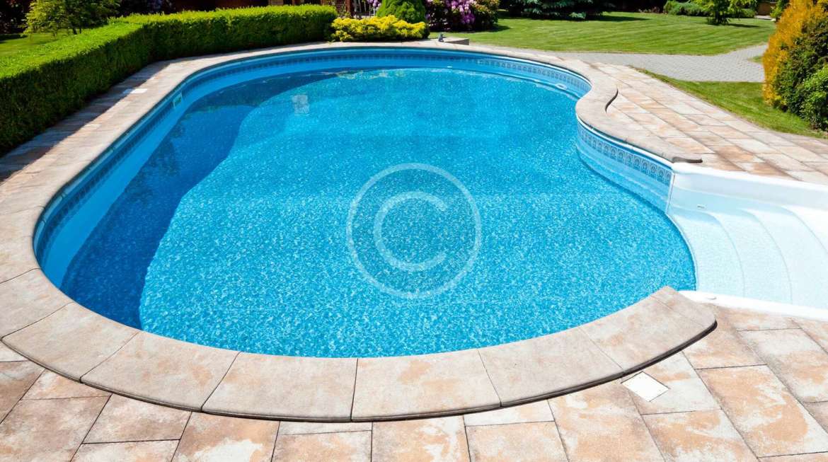 Piscine monobloc